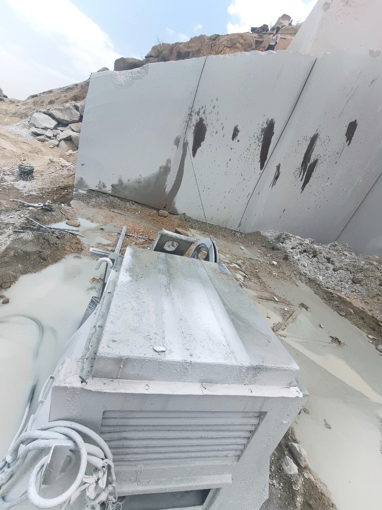 Wire Saw Cutting